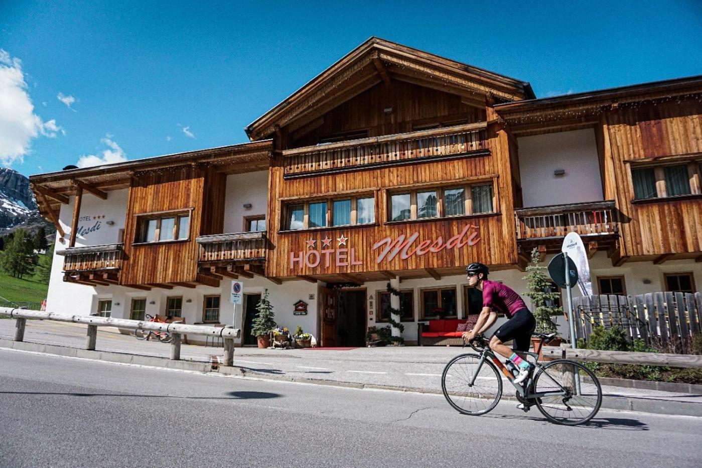 Hotel Mesdi Arabba Eksteriør bilde